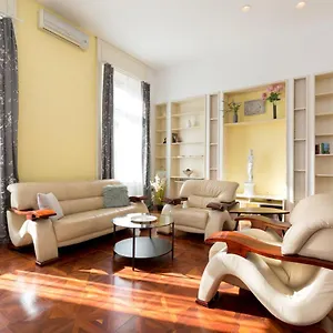 luxury-central-apartment-budapest.inbudapesthotels.com/