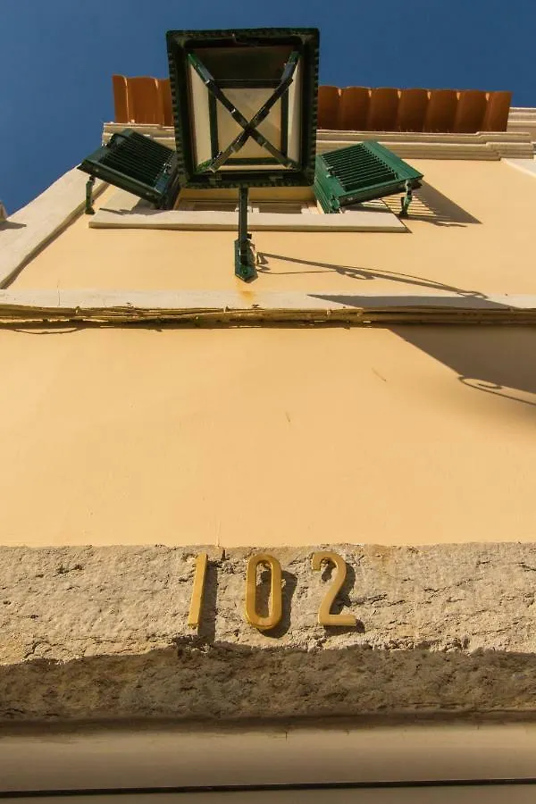 Belem Skinny House Lisbon Apartment
